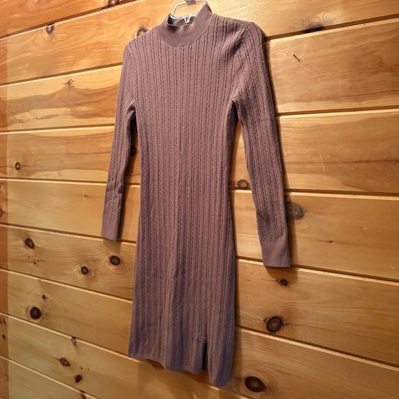 Abercrombie & Fitch Brown Long Sleeve Dress with Timeless Elegance - Picture 1 of 10